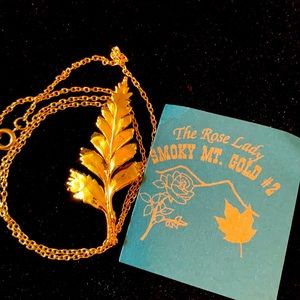 Smoky MT gold plated Fern 🍃 necklace 18” nwt